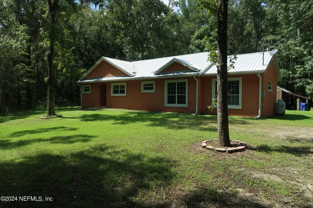 9605 Quinn Avenue Hastings FL 32145