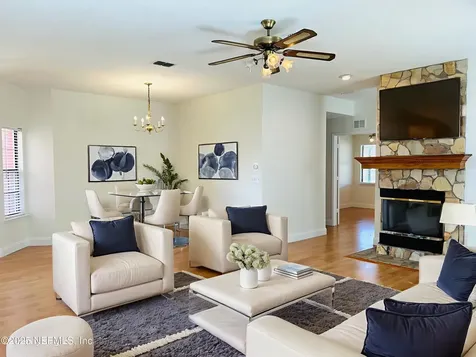 1589 Cove Landing Drive Jacksonville FL 32233