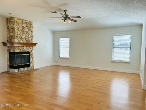 1589 Cove Landing Drive Jacksonville FL 32233