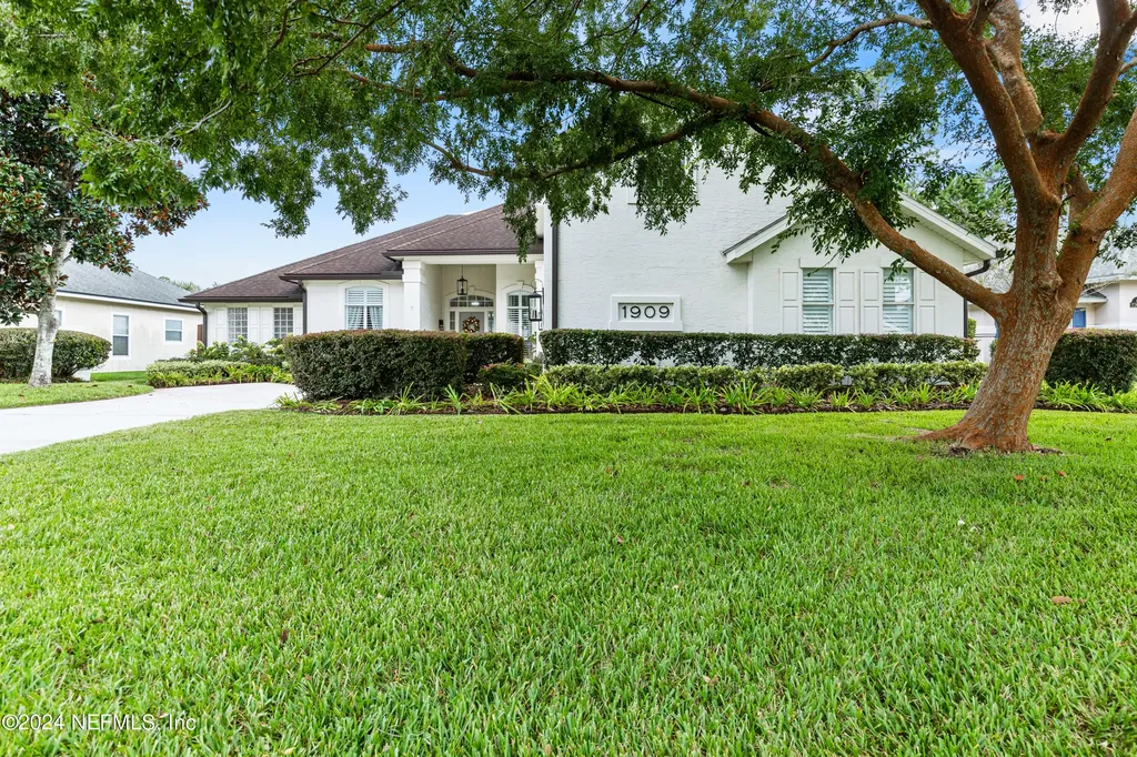 1909 Fox Glove Lane Fleming Island FL 32003