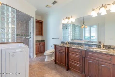 595 W River Road Palatka FL 32177