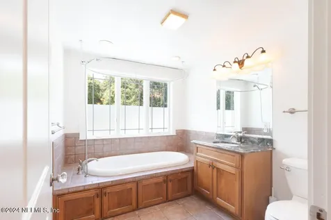 595 W River Road Palatka FL 32177