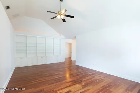 595 W River Road Palatka FL 32177