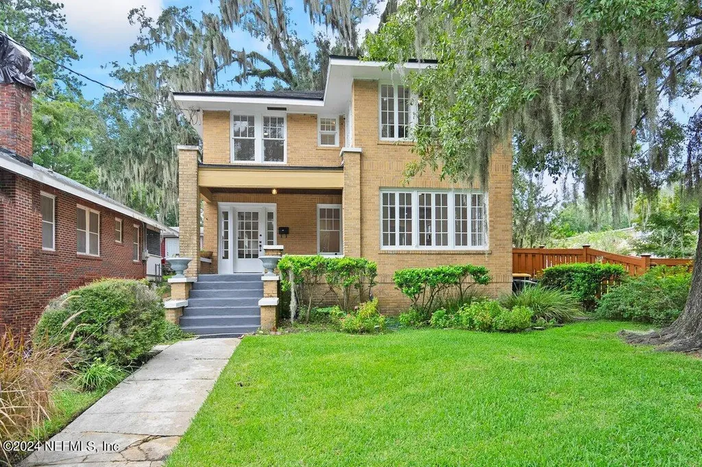 1356 Willow Branch Avenue Jacksonville FL 32205