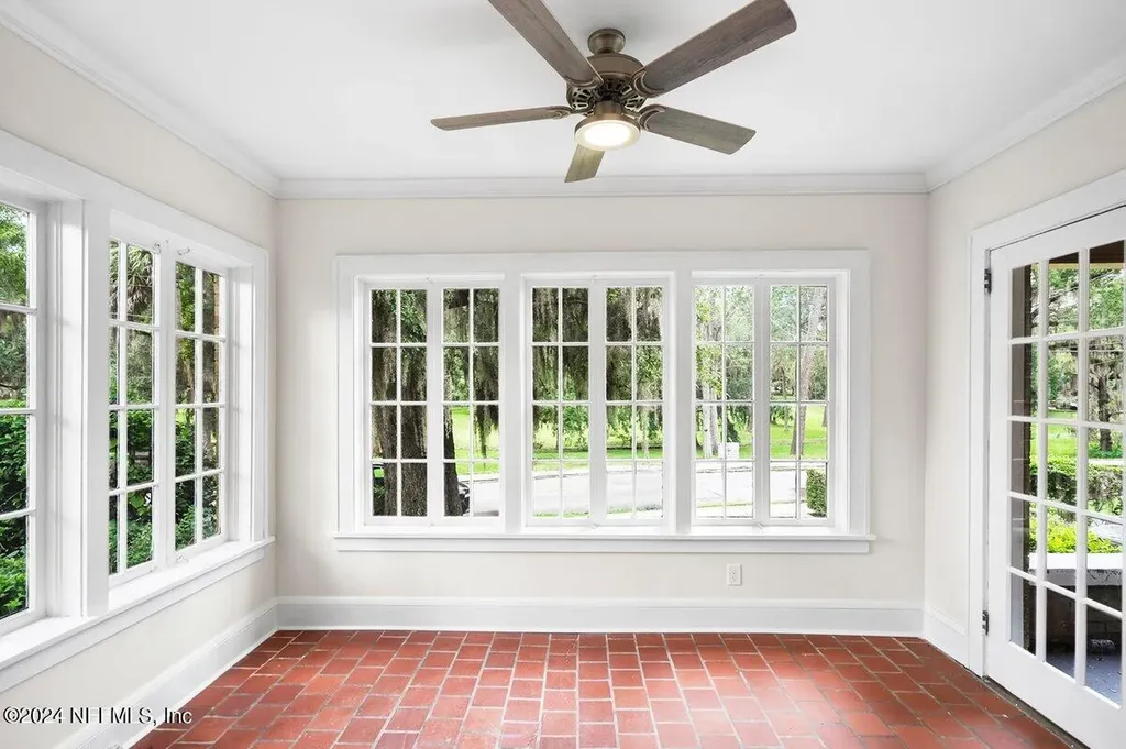 1356 Willow Branch Avenue Jacksonville FL 32205