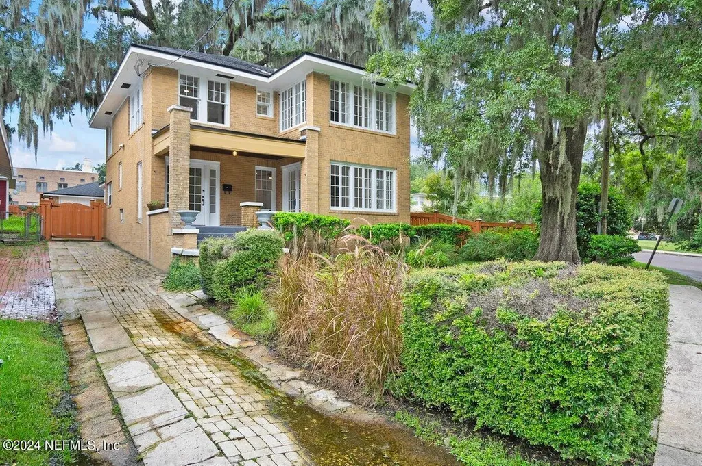 1356 Willow Branch Avenue Jacksonville FL 32205