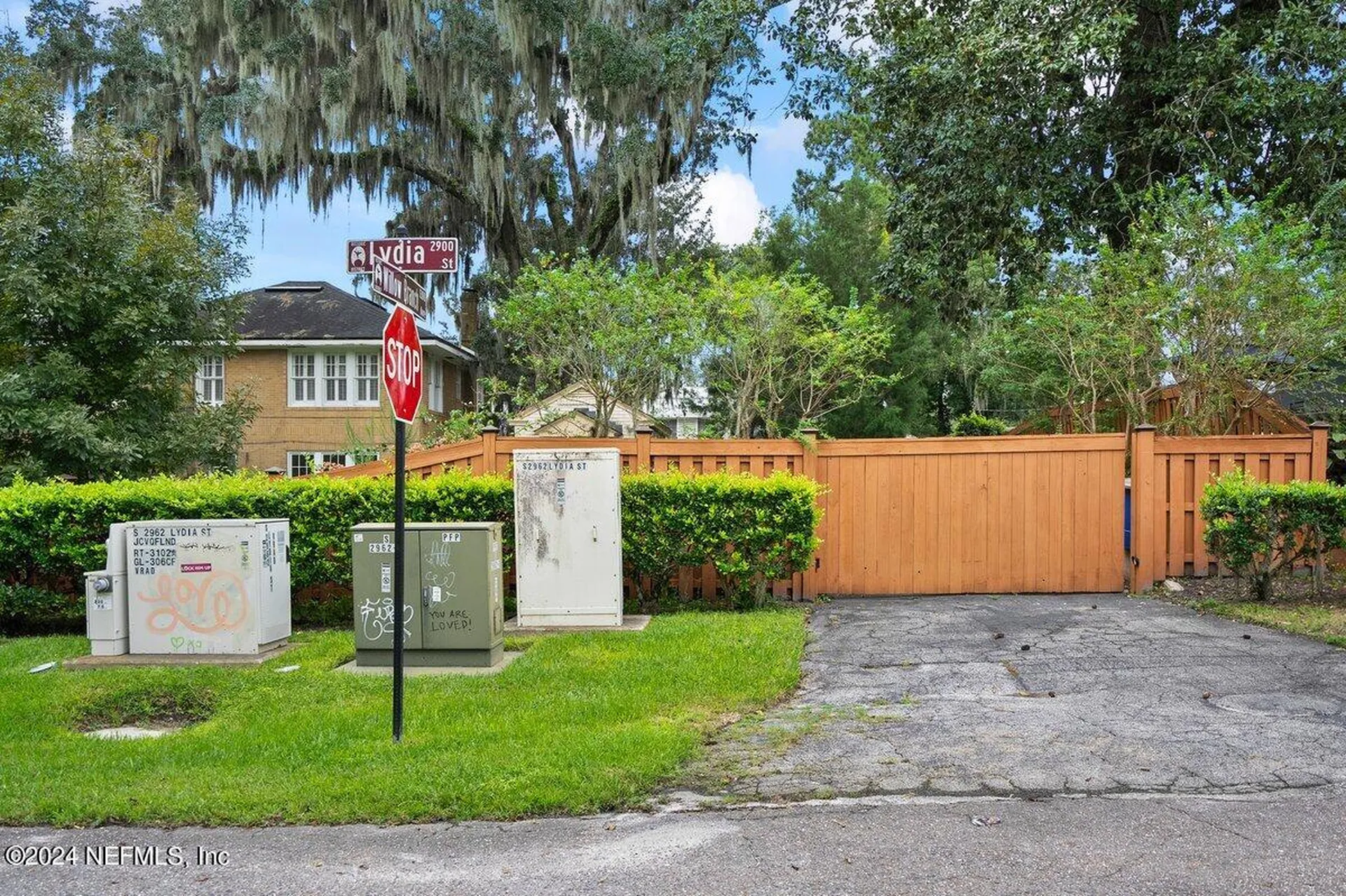 1356 Willow Branch Avenue Jacksonville FL 32205