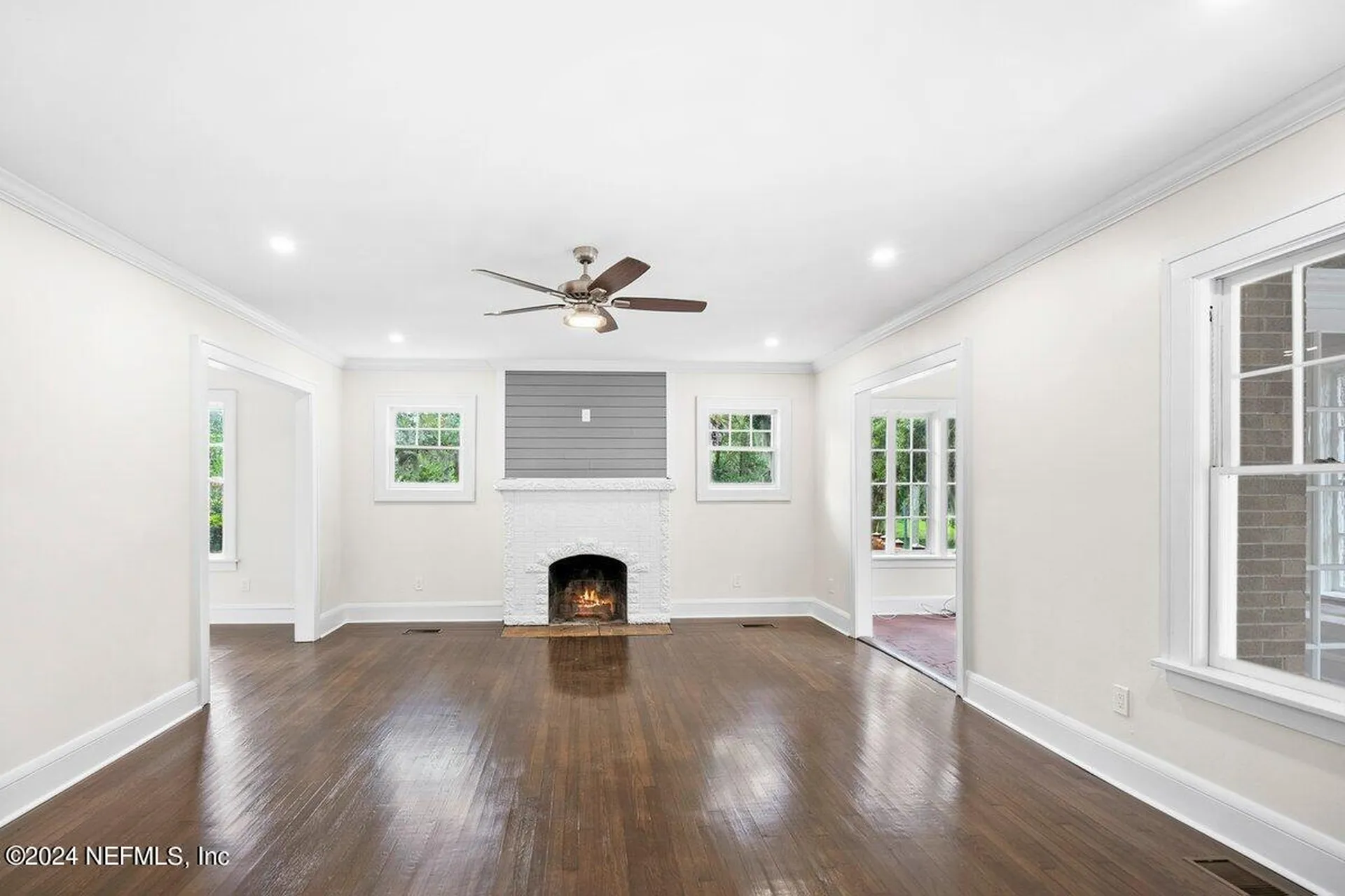 1356 Willow Branch Avenue Jacksonville FL 32205