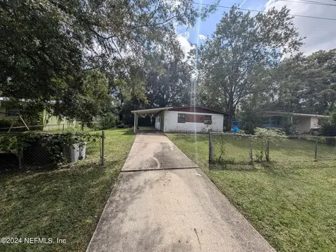 6828 Tinkerbell Lane Jacksonville FL 32210