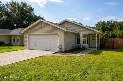 1228 Green Cove Avenue Green Cove Springs FL 32043
