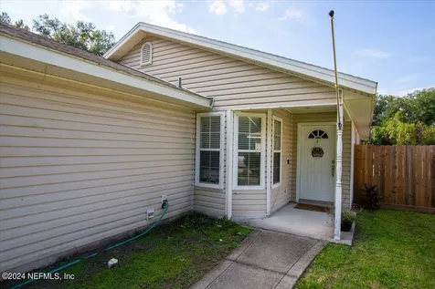 1228 Green Cove Avenue Green Cove Springs FL 32043