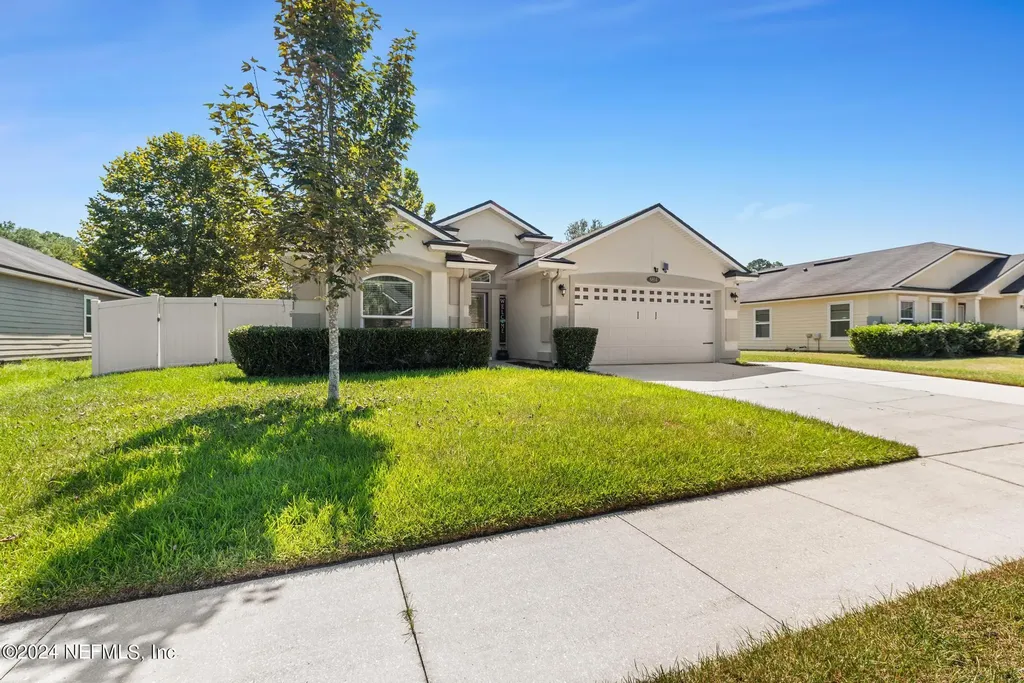 8814 Weston Living Way Jacksonville FL 32222