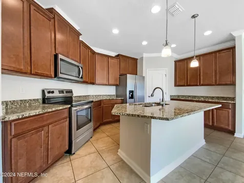 15775 Bainebridge Drive Jacksonville FL 32218