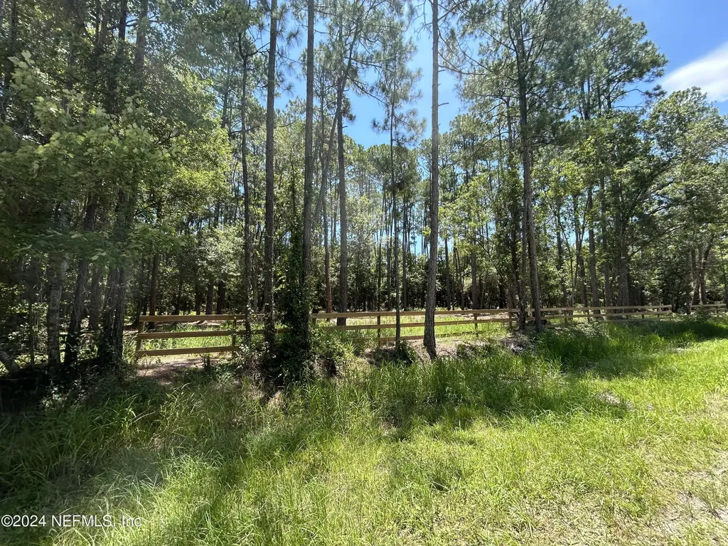 102 Northeast Boulevard Georgetown FL 32139