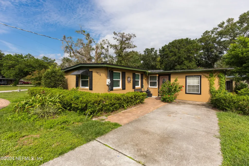 1935 Morgana Court Jacksonville FL 32211