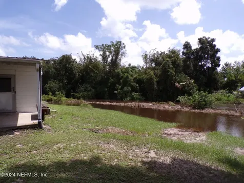 10642 East Bay Road Gibsonton FL 33534