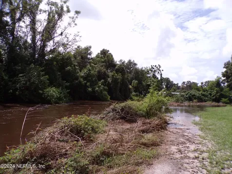 10642 East Bay Road Gibsonton FL 33534