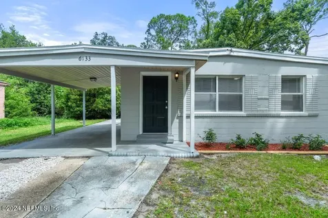 6133 Ardisia Road W Jacksonville FL 32209