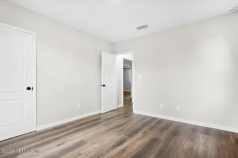 9162 Madison Avenue Jacksonville FL 32208