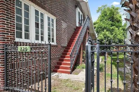 229 W 10th Street Jacksonville FL 32206