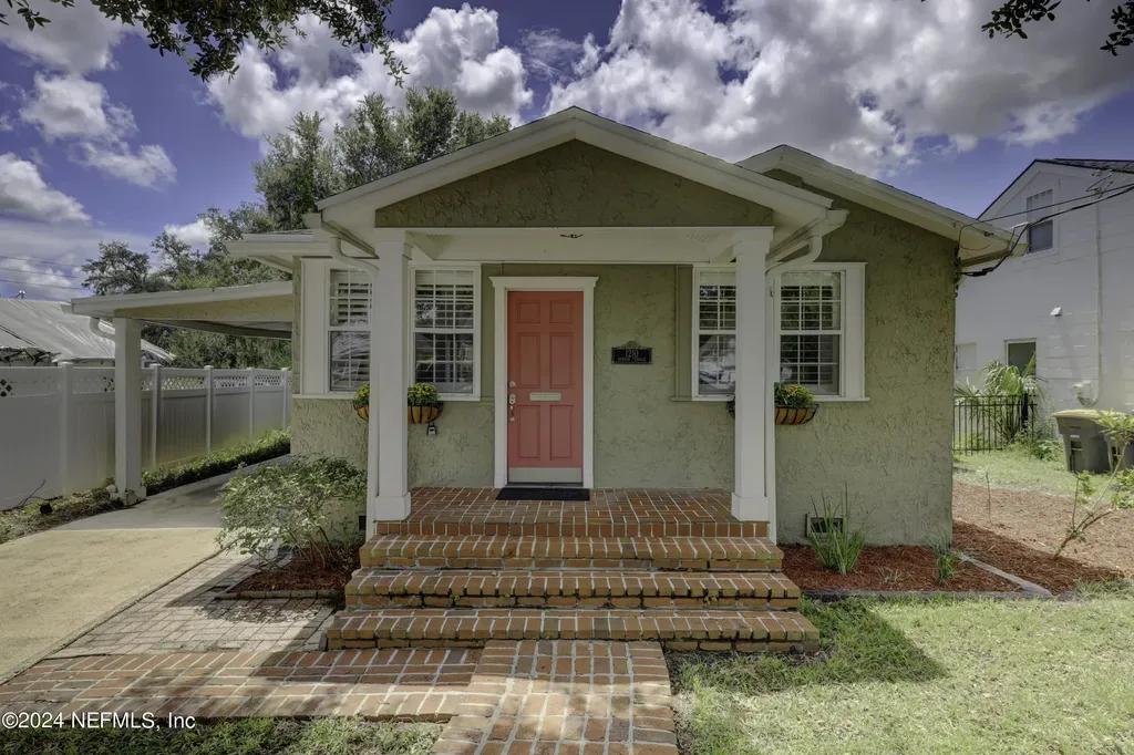 1210 Inwood Terrace Jacksonville FL 32207
