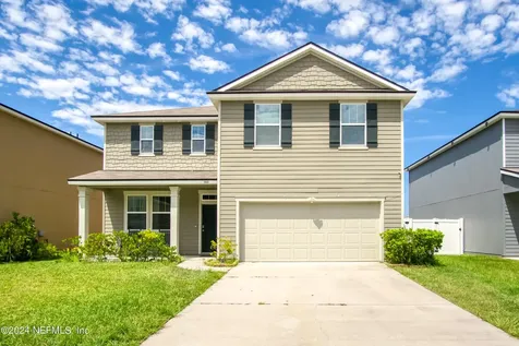 2022 April Oaks Drive Jacksonville FL 32221