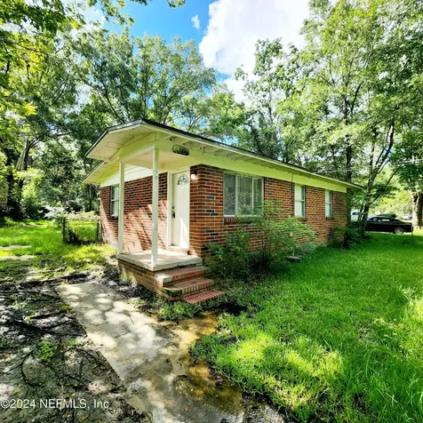6289 Pettiford Drive W Jacksonville FL 32209