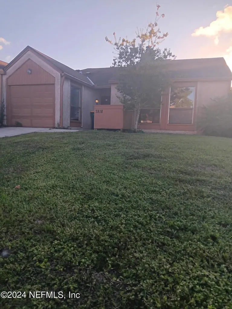7818 Fawn Hill Court Jacksonville FL 32256