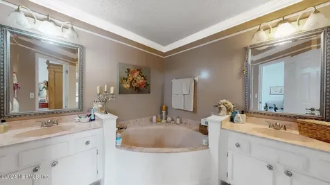1995 Embers Court Middleburg FL 32068