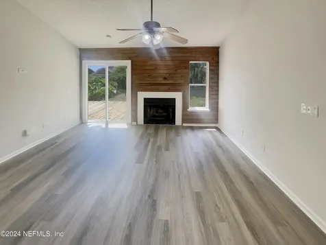 318 Naugatuck Drive Jacksonville FL 32225
