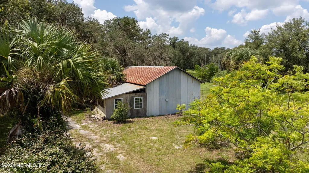 1119 S Highway 17 Satsuma FL 32189