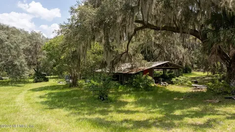 1119 S Highway 17 Satsuma FL 32189