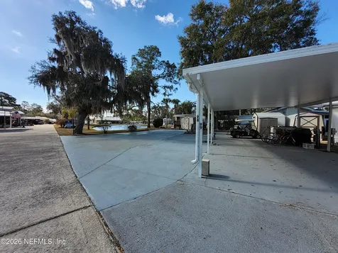 1074 Front Lots 98 & 99 Street Welaka FL 32193
