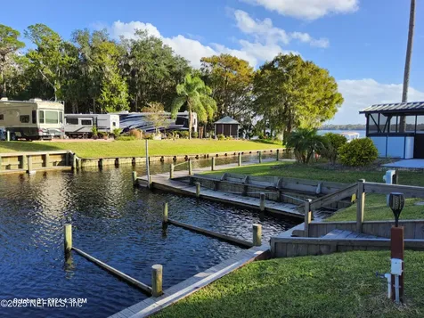 1074 Front Lots 98 & 99 Street Welaka FL 32193