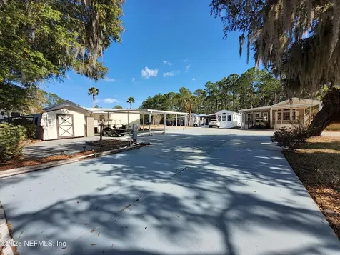 1074 Front Lots 98 & 99 Street Welaka FL 32193