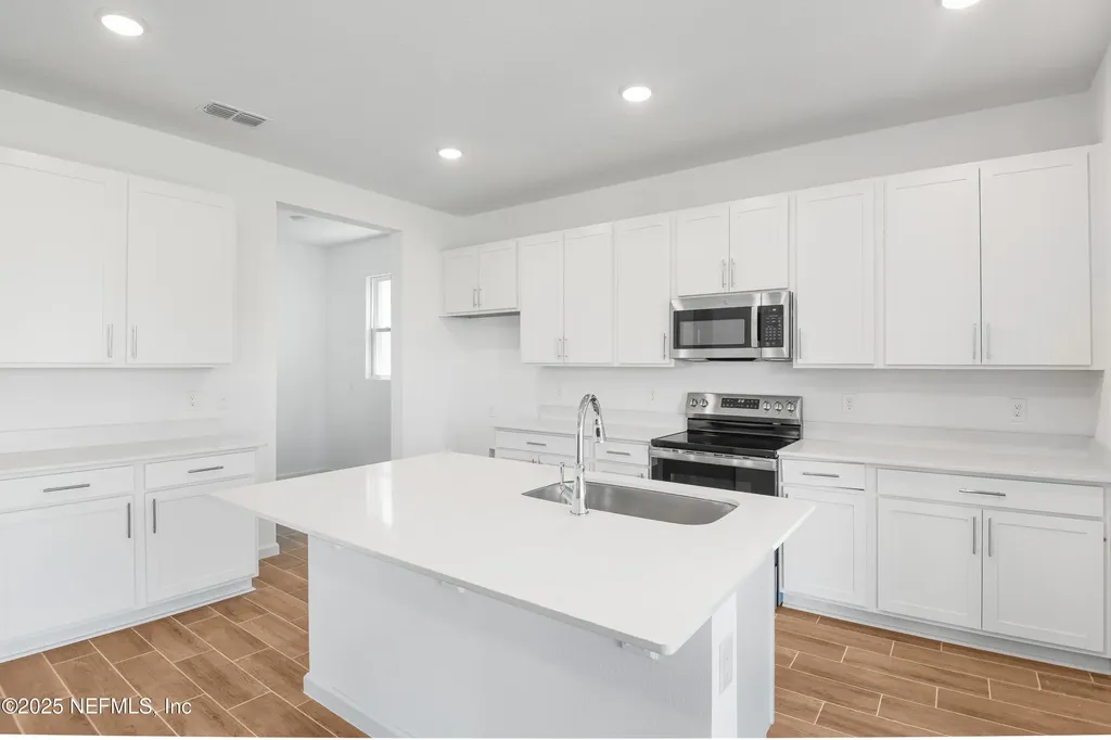 1751 Carnelian Street Deland FL 32720