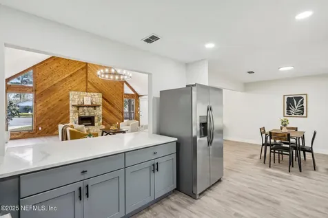 8272 Spring Lake Court Jacksonville FL 32210