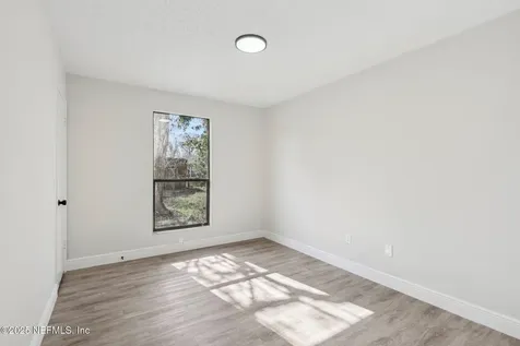 8272 Spring Lake Court Jacksonville FL 32210