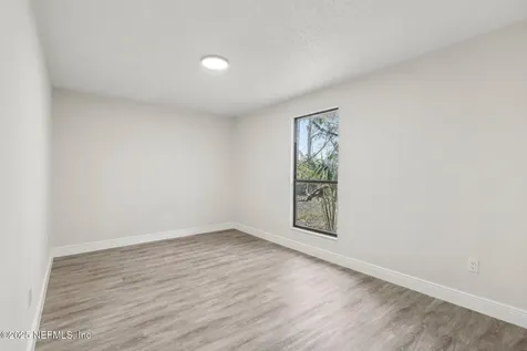 8272 Spring Lake Court Jacksonville FL 32210