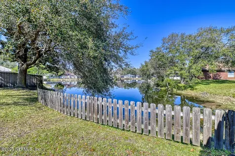 7613 Fawn Lake Drive S Jacksonville FL 32256