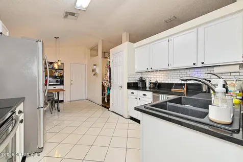 7613 Fawn Lake Drive S Jacksonville FL 32256