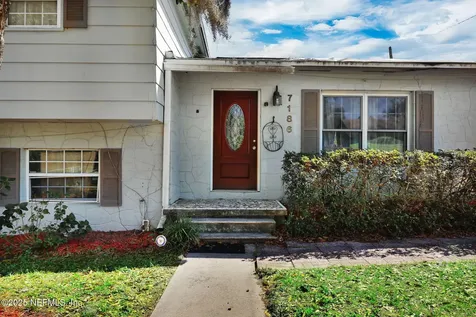 7186 King Arthur Road N Jacksonville FL 32211