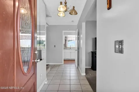 7186 King Arthur Road N Jacksonville FL 32211