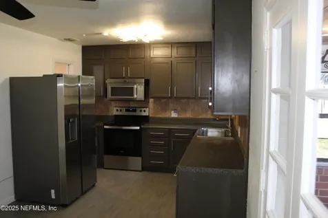 5938 Lake Ridge Avenue Jacksonville FL 32211