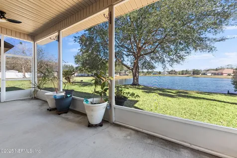 388 Martin Lakes Drive W Jacksonville FL 32220