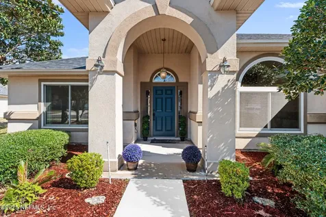 388 Martin Lakes Drive W Jacksonville FL 32220