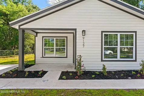 9127 Waynesboro Avenue Jacksonville FL 32208