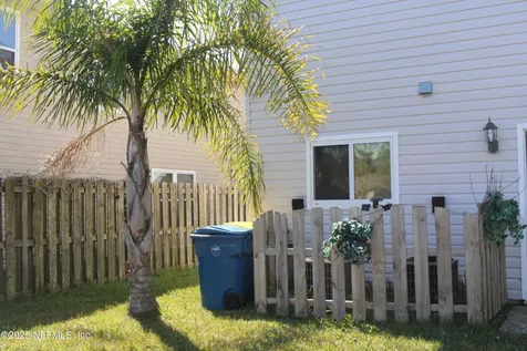 1084 Morning Light Road Jacksonville FL 32218
