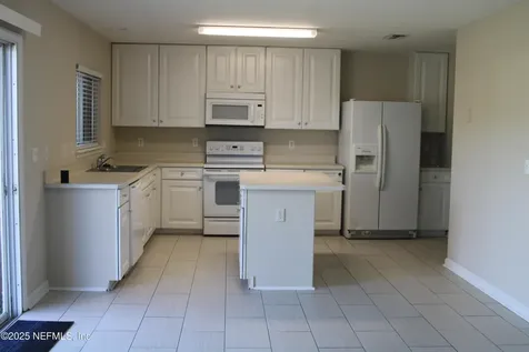 1084 Morning Light Road Jacksonville FL 32218