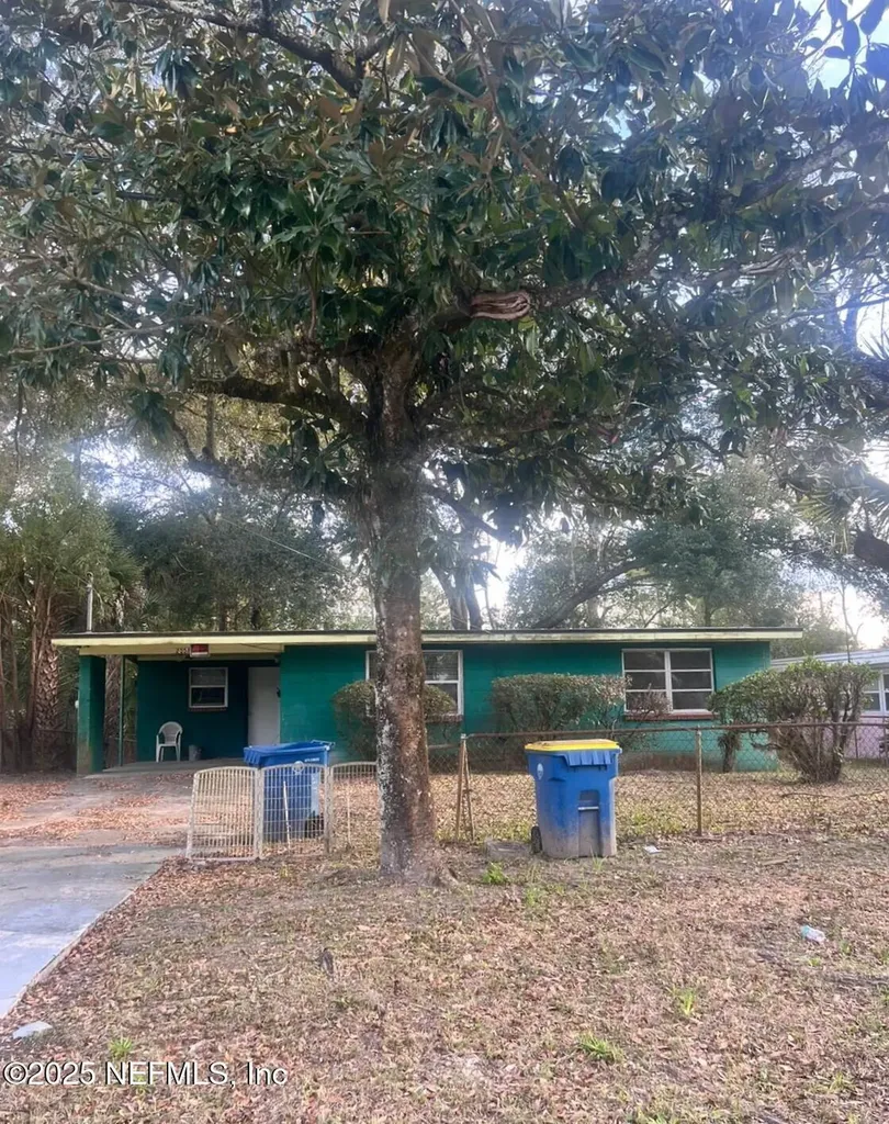 2558 Spirea Street Jacksonville FL 32209